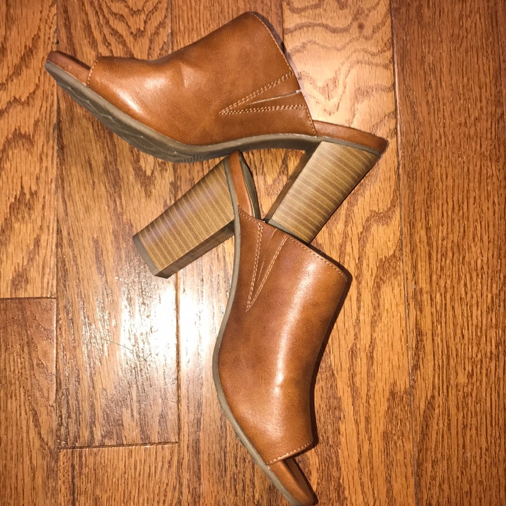 White Mountain date night mule slip on heel